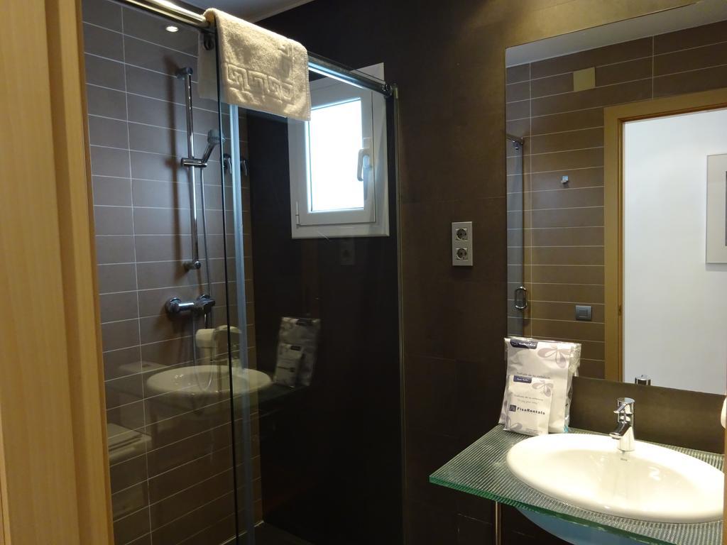 Fisa Rentals Shopping Barcelona Luaran gambar